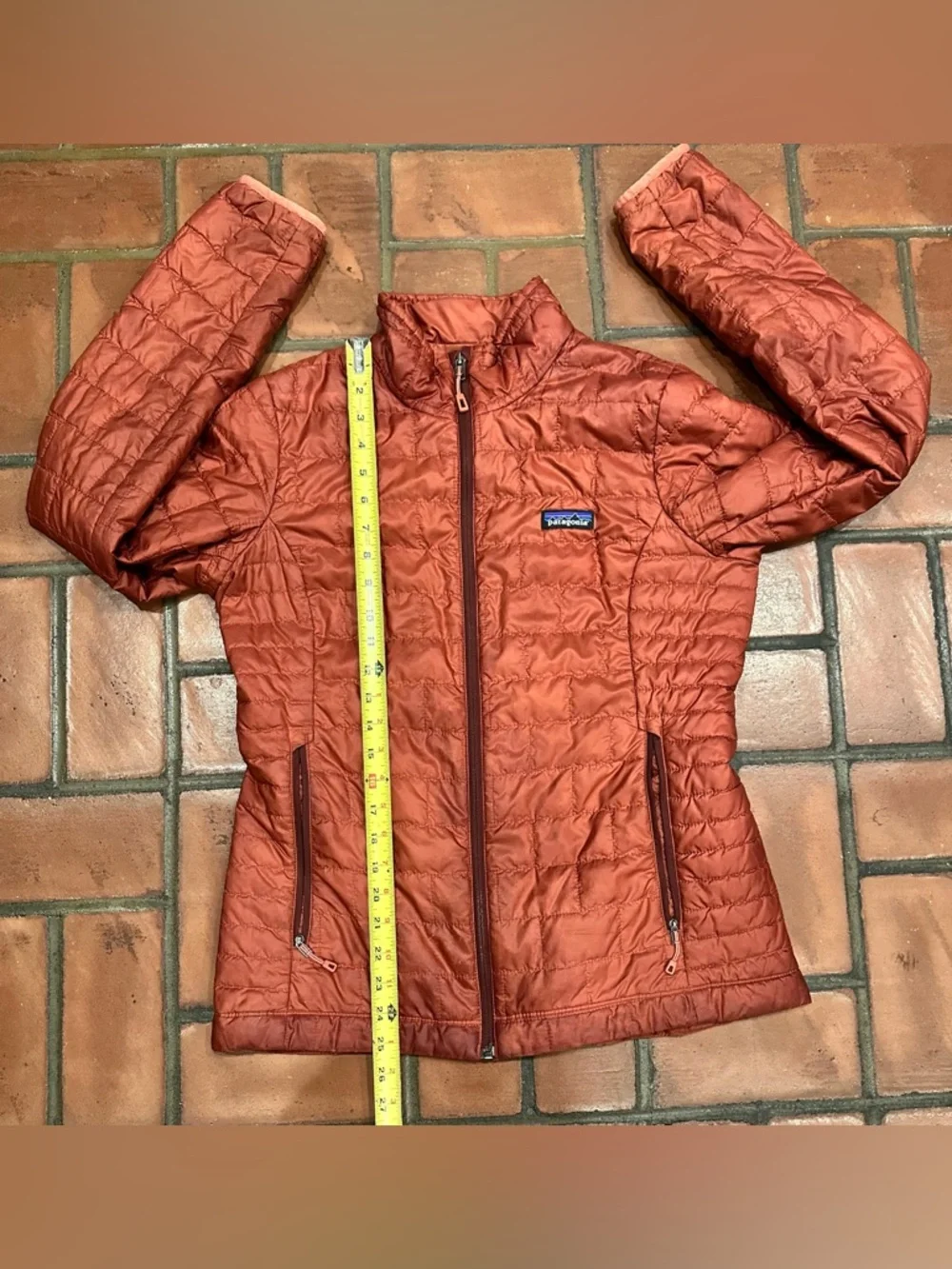 Patagonia Women's Nano Puff Jacket Burnished Red Size Medium - Picture 4 of 10